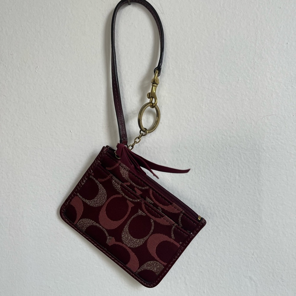 NEW Coach Mini Skinny ID Case Wallet Wristlet
Burgundy Signature Jacquard Canvas